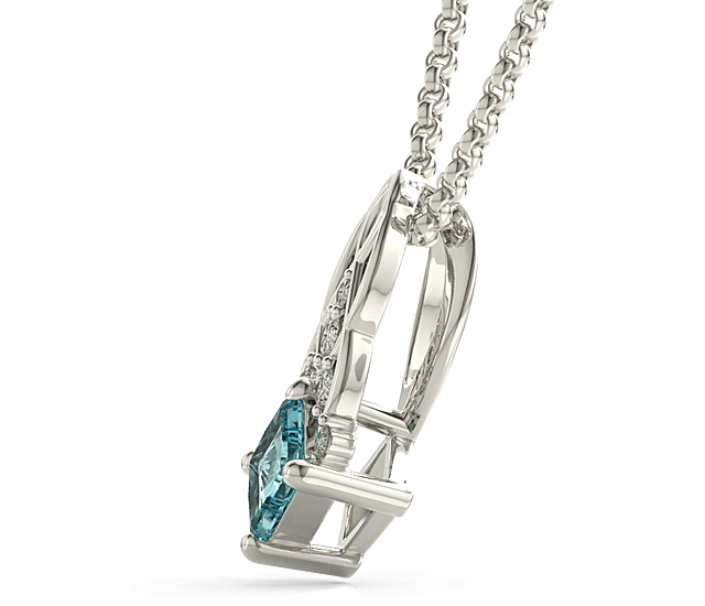 Wisiorek z białego złota z topazem Swarovski Ice Blue i brylantami BPW-86B